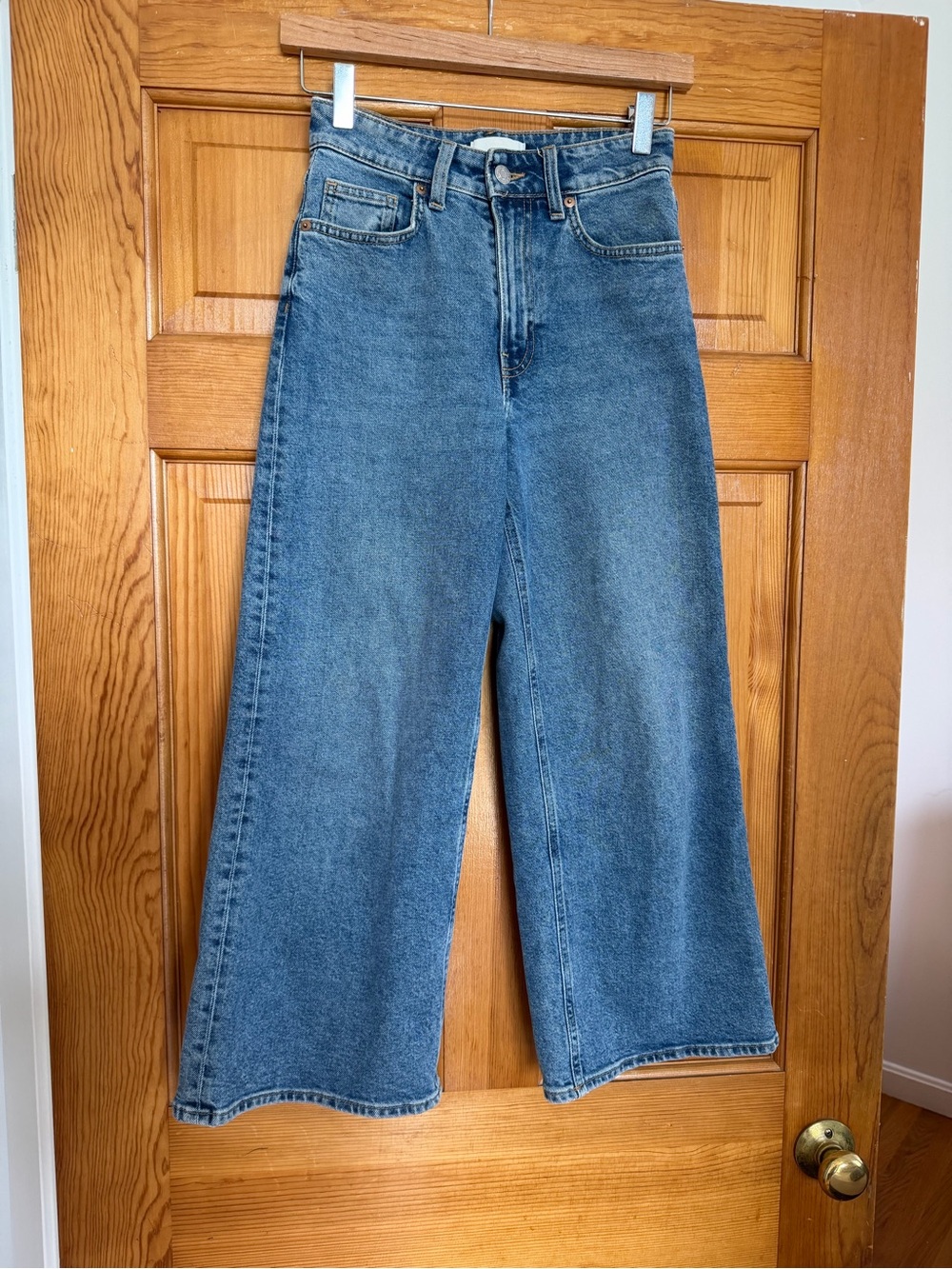 H&M Wide-Leg Cropped Jeans (Short Length) – Size 0 / EU 32